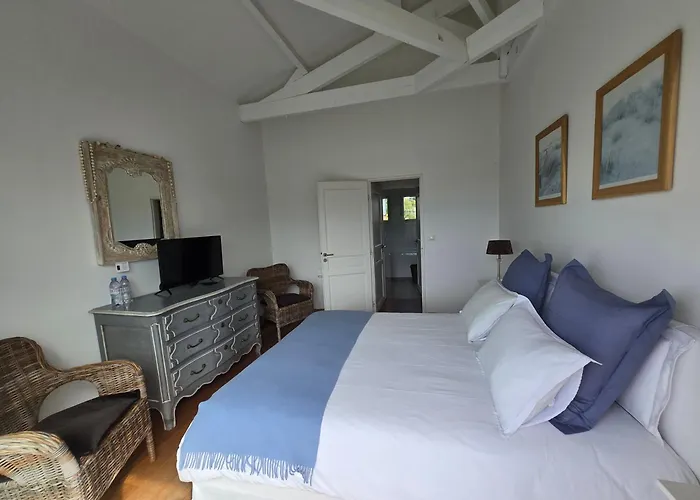 B&B La Maison Blanche 앙데르노스레방
